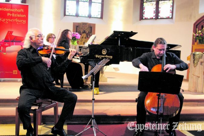 Das Franck Piano-Trio mit Michel Gershwin, Anna Victoria Tyshayeva und DmitrijGornowskij (v.l.).Foto: Julia Palmert