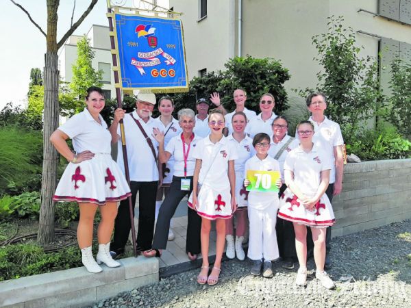 Gusbach grüßt vom Hessentag – Vorstand und Garde des GCC marschierten beim Finale in Bad Vilbel mit. Foto: privat