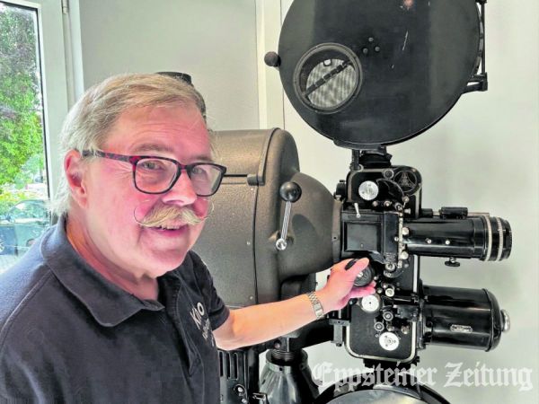 Der langjährige ehrenamtliche Kinoleiter Christian Hofmann geht in den Ruhestand.
            Foto: privat