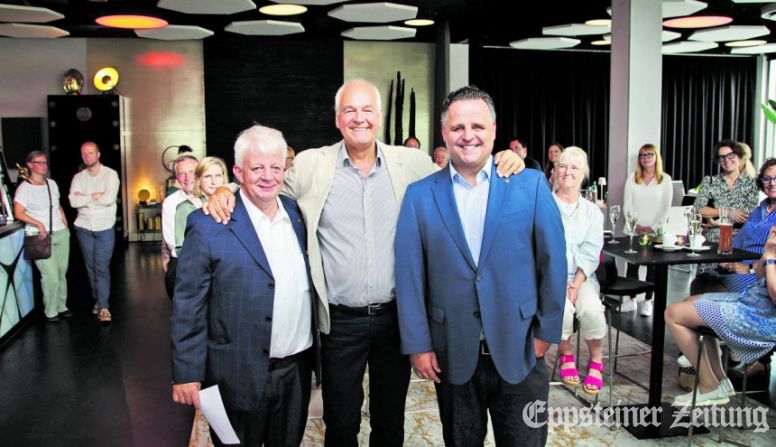 Die neuen Präsidenten Joachim Haas und Rouven Höfer (v.li.) mit Justo von Hein (mitte).Foto: privat