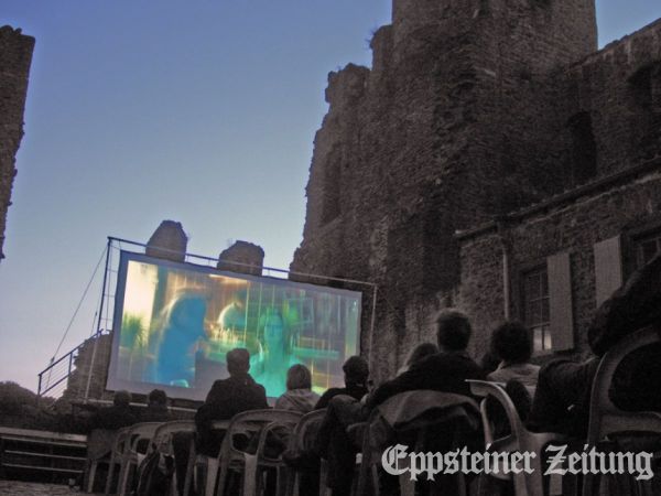 Zwei Open-air Kino-Abende gibt es Anfang August  im Burghof.Foto: EZ-Archiv