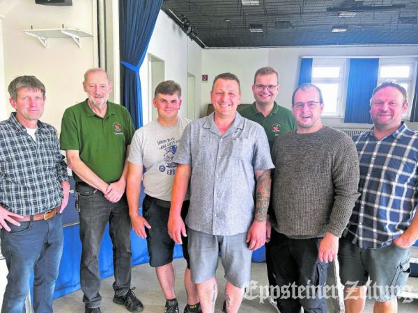 Mitglieder und neuer Vorstand des OGV (v.l.): Lars Zickwert, Stephan Steyer, Christoph Gräber, Michael Dörr,Jan Morgenstern, Jens Kupfer und  Sven Kilb.Foto: privat