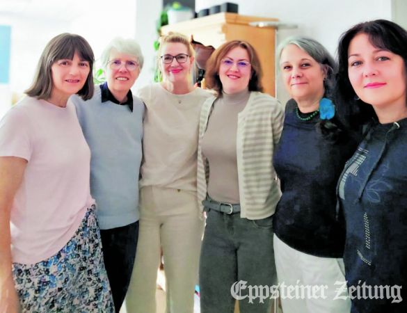 Das Sharity Team (v.l.): Magdalene Pitthan, Almuth Stolz, Claudia Schaffner-Kalz, Olena Pleshkan, Elfie Helmling und Alla Serhiieva Foto: privat