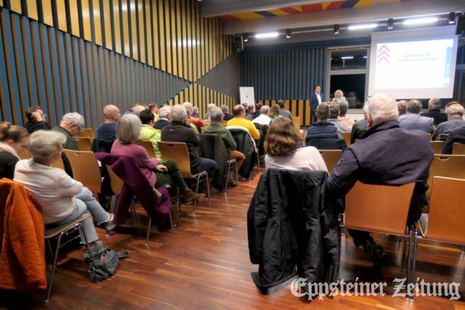 Die Bürgerversammlung zur Finanzlage der Stadt war gut besucht.Foto:Beate Schuchard-Palmert