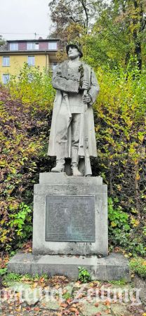 Eppsteins Mahnmal hat Moos angesetzt.Foto: privat