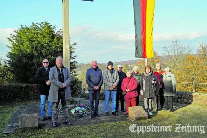 Gedenkfeier in Bremthal zum Volkstrauertag.Fotos: Helga Mischker