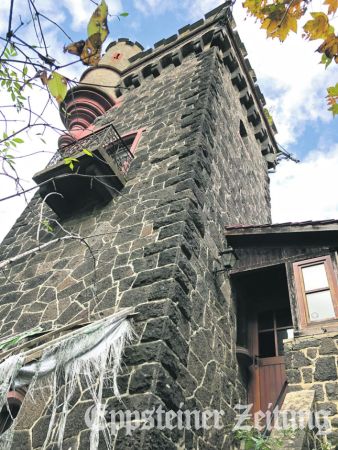 Der Neufville-Turm ist ein Kleinod, das allmählich verfällt.Foto: Julia Palmert