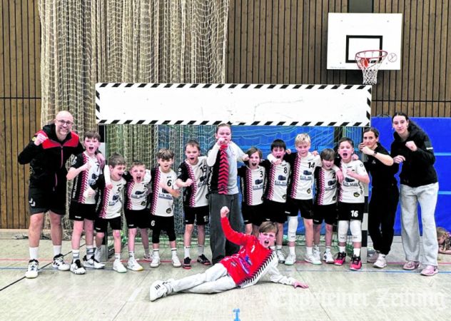 Die männliche E1-Jugend der HSG EppLa jubelt.
            Foto: privat