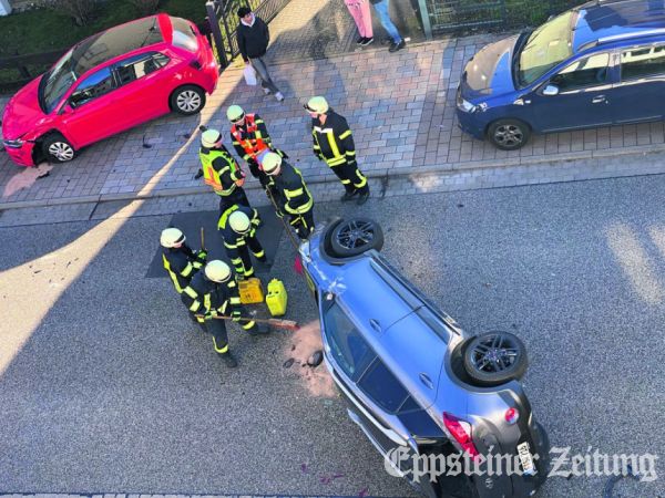 Glück im Unglück hatte der Fahrer des Unfallautos. Er kam mit leichten Verletzungen davon.Foto: privat