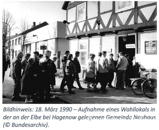 Der Volksbildungsverein Hofheim beteiligt sich an der Aktion „Tag der Demokratiegeschichte“.