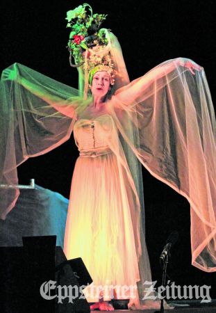 „Ein Sommernachtstraum“ steht am 25. Juli auf dem Programm der Eppsteiner Burgfestspiele. 
            Foto Ralph Bachmann