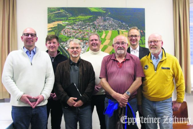 Der neue Ortsbeirat Bremthal (vorne v.li.): Matthias Gerling, Konstantin Piotrowski (beide CDU), Magnus Fischer (FWG), Guido Ernst (CDU), Peter Lange (SPD), Andreas Naujoks (Grüne) und Udo Verzagt (SPD). Auf dem Foto fehlen Stefanie Linicus (Grüne), Andreas Geis (CDU).Foto: Beate Schuchard-Palmert