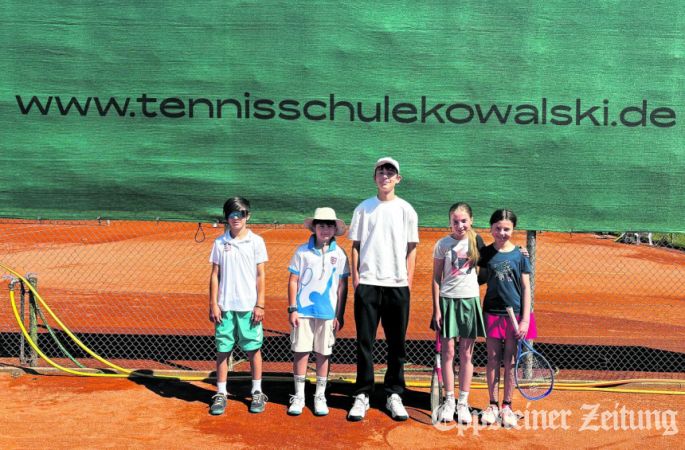 Die Mannschaftsführer U12/U15 und Mannschaftsführerinnen U15/U12 (v. l.).Foto: privat