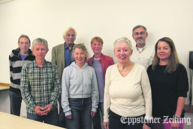 Der neue Ortsbeirat ohne Christian Weiser (v.li.): Marcus Berggötz, Klaus Stephan, Achim von Hein, Bärbel Oetken, Beatrix Hefter, Kristine Zabel, Matthias Kuphal, Katharina Röhrich. Foto: bpa