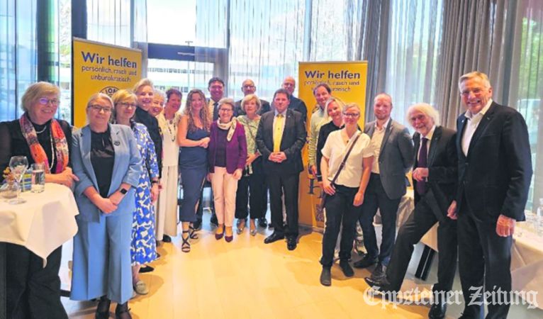 Eppsteiner und österreichische Lions beim Empfang in Wiener Neustadt.Foto: privat