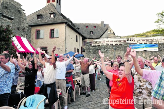 Gymnastik mit Roberto – den Festspielbesuchern machte es Spaß.Foto: Frauke Frerichs-Gundt