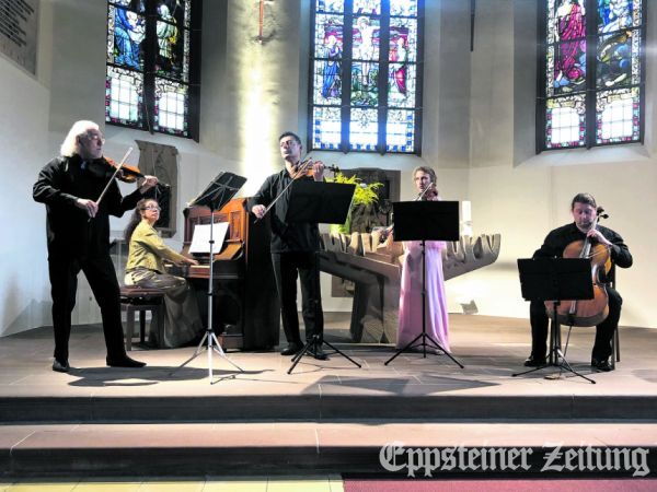 Das Franck Piano Quintet beim Benefizkonzert in der Talkirche. Foto: Julia Palmert