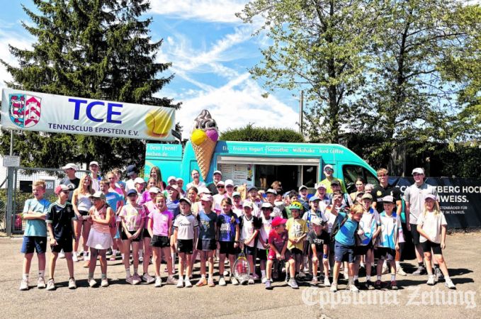 Die Abkühlung am Eismobil war beim Jugendcamp einer der Höhepunkte.Foto: privat