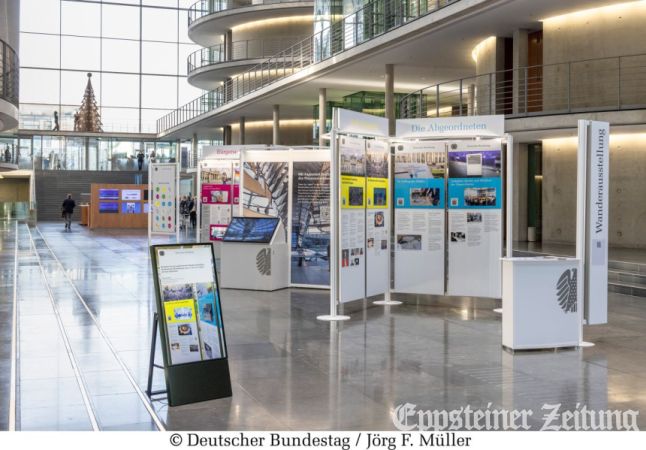 Wanderausstellung des Deutschen Bundestags.
Foto: DBT/Jörg F. Müller