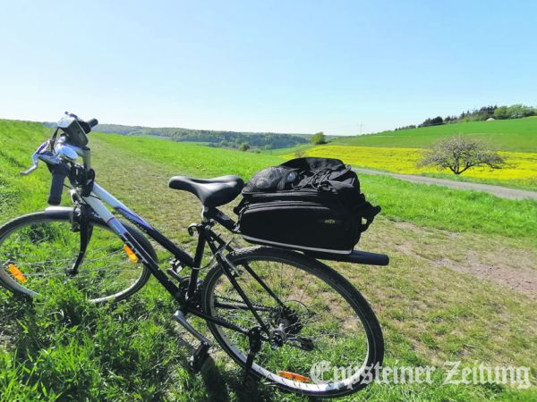 Radfahren im Taunus. Foto Beate Schuchard-Palmert