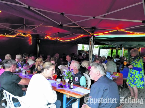 Sommerfest Ehlhalten: Der Dämmerschoppen war voll besetzt
Foto: privat