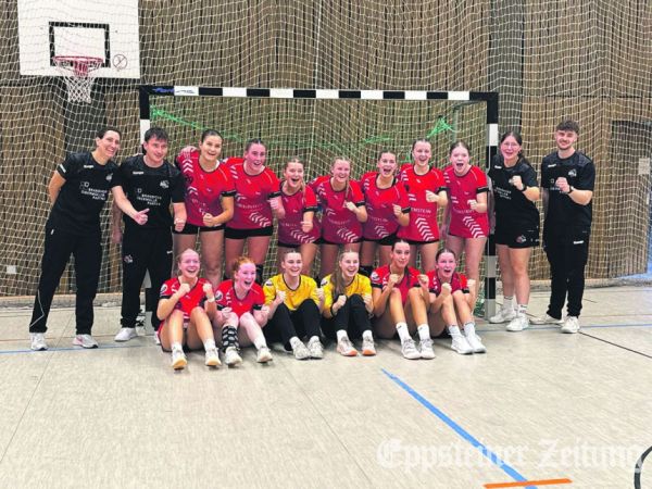 Die weibliche A1-Jugend hat gut lachen: In einem wahren Krimi besiegten sie den SV Reichensachsen mit 40:34.Foto: privat