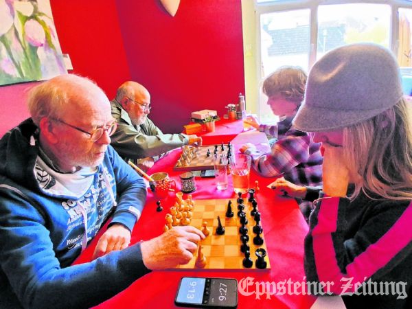Konzentrierte Mienen beim Schachturnier in Bremthal.Foto: privat
